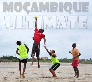 la passione per il frisbee contagia centinaia di giovani