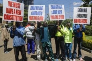 atleti keniani protestano contro i dirigenti corrotti