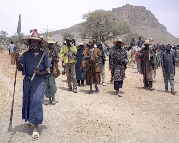 L'annuale assalto al pescosissimo lago Antogo in Mali