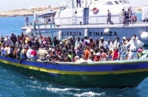 migranti a lampedusa