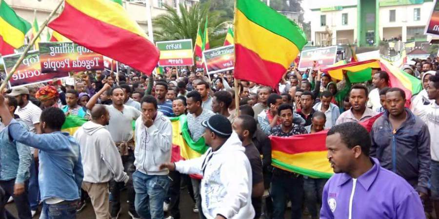manifestanti a Gondar in Etiopia