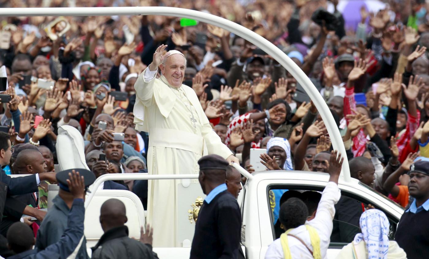 Risultati immagini per FOTO DI PAPA FRANCESCO IN AFRICA