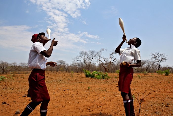 Zimbabwe, il circo nella savana