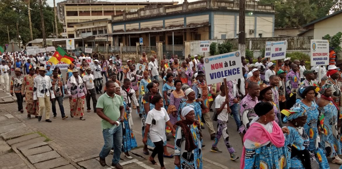 manifestazione pro pace zone anglofone