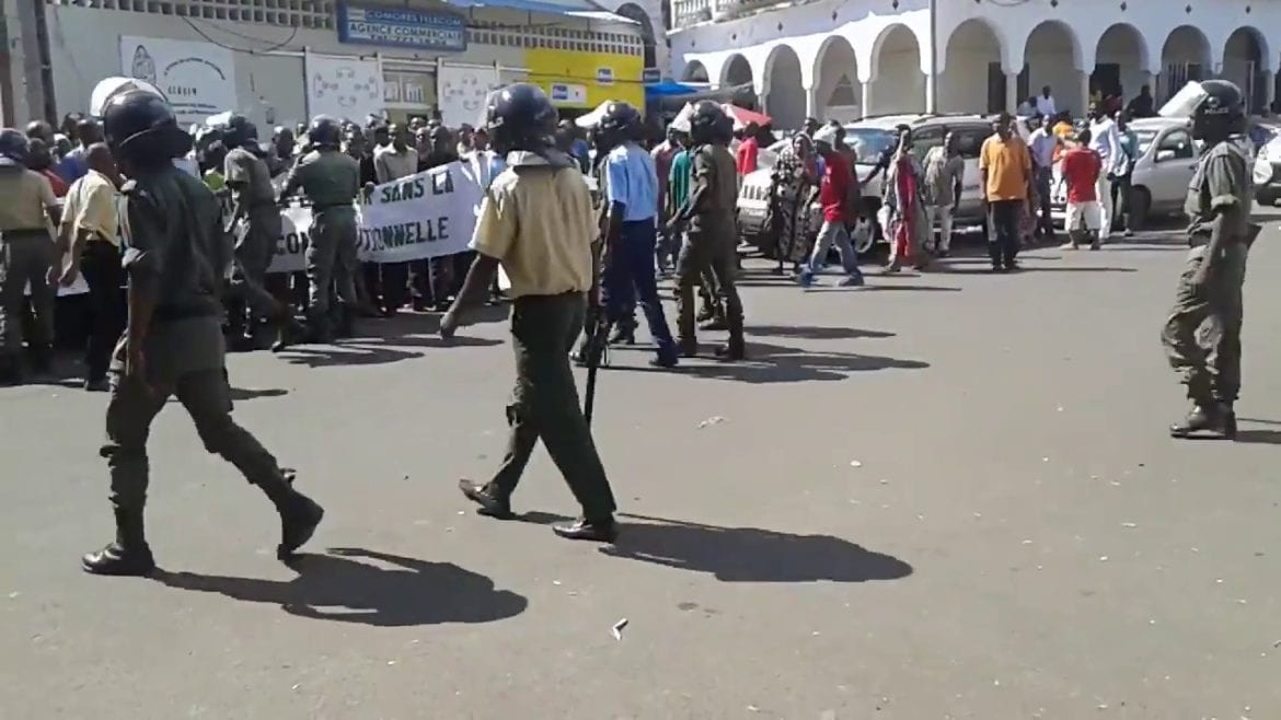 poliziotti comoriani