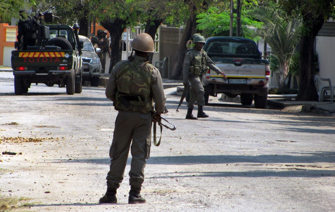 poliziotto mozambico