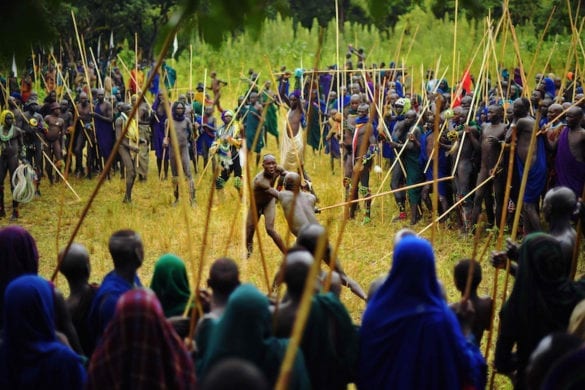 Etiopia: i combattimenti donga nella Bassa Valle dell’Omo