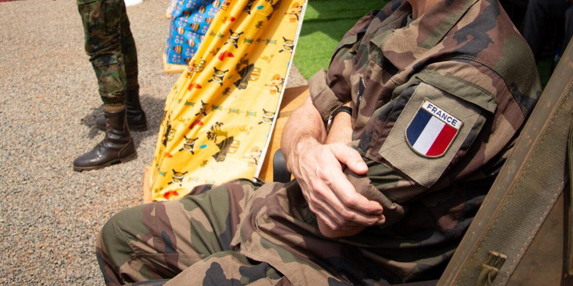 militari francia