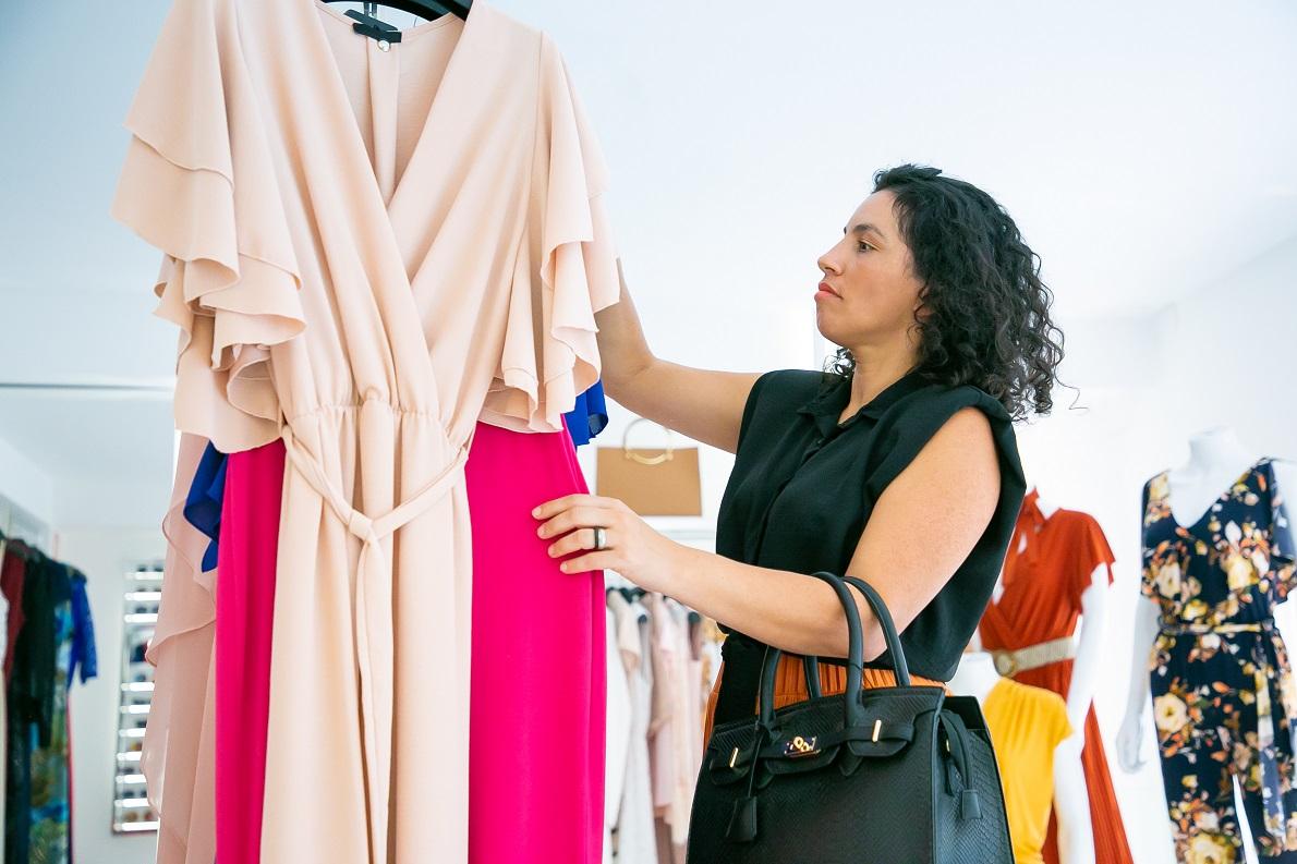 Egitto, negozi e brand iniziano a chiudere per la crisi economica