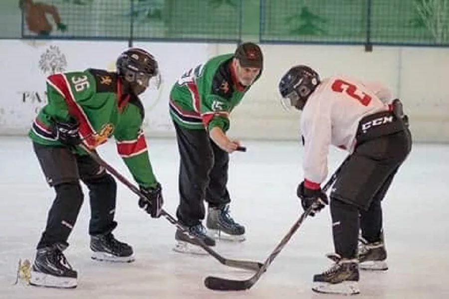 I leoni del ghiaccio accendono la magia dell’hockey in Kenya