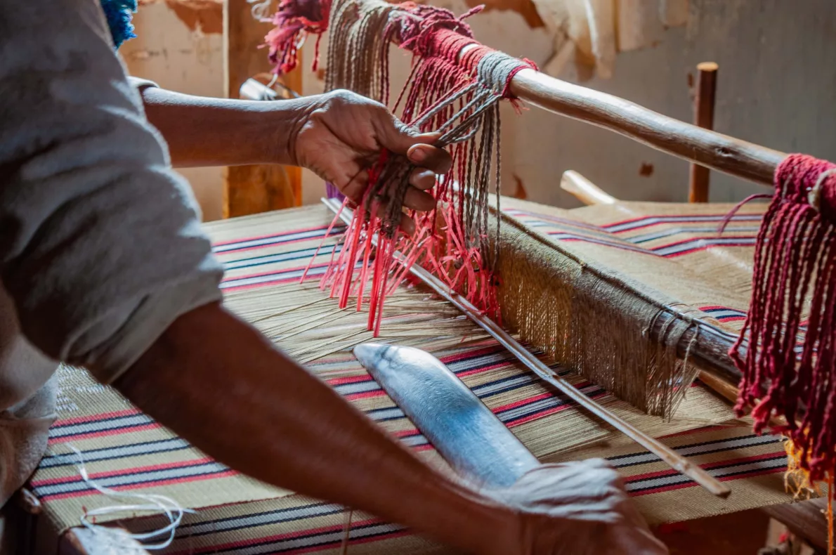 Il tessuto Lamba del Madagascar, tra memoria, arte e identità