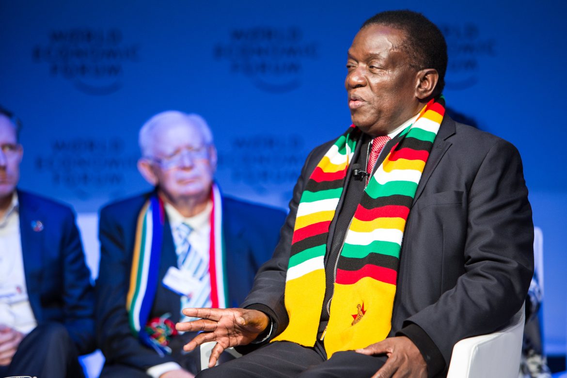 Emmerson Mnangagwa all'incontro annuale 2018 del Forum economico mondiale a Davos, 24 gennaio 2018 Copyright di World Economic Forum / Sikarin Thanachaiary